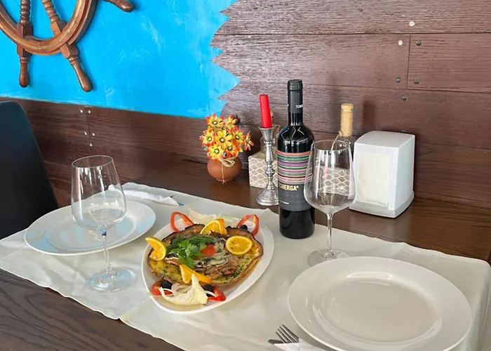 Sunny Paradise Ll Хотел 3*